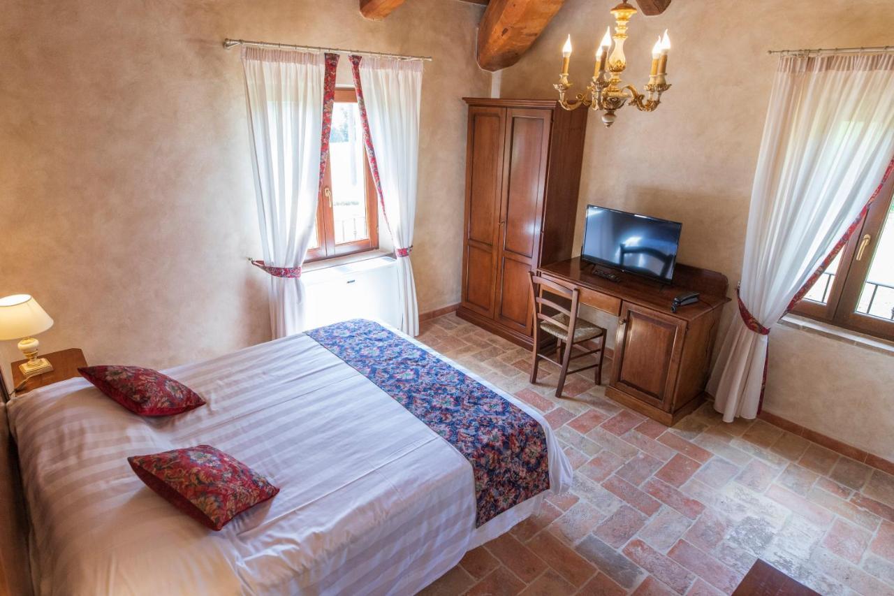 Locanda Di Montegiove Fano Eksteriør bilde